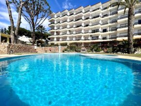 Vilamoura Palm Tree With Pool by Homing